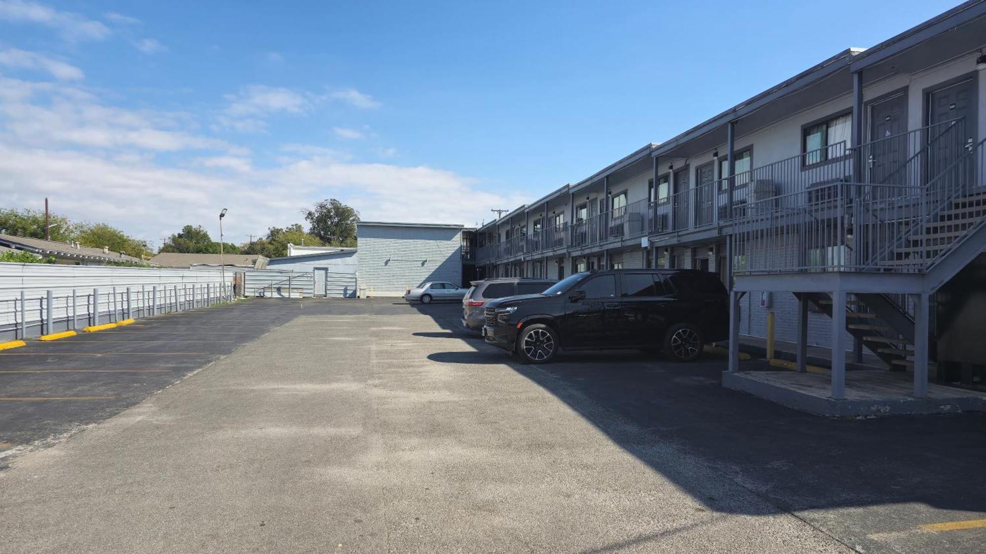 Super 7 Inn By Oyo San Antonio Nw Medical Center 외부 사진